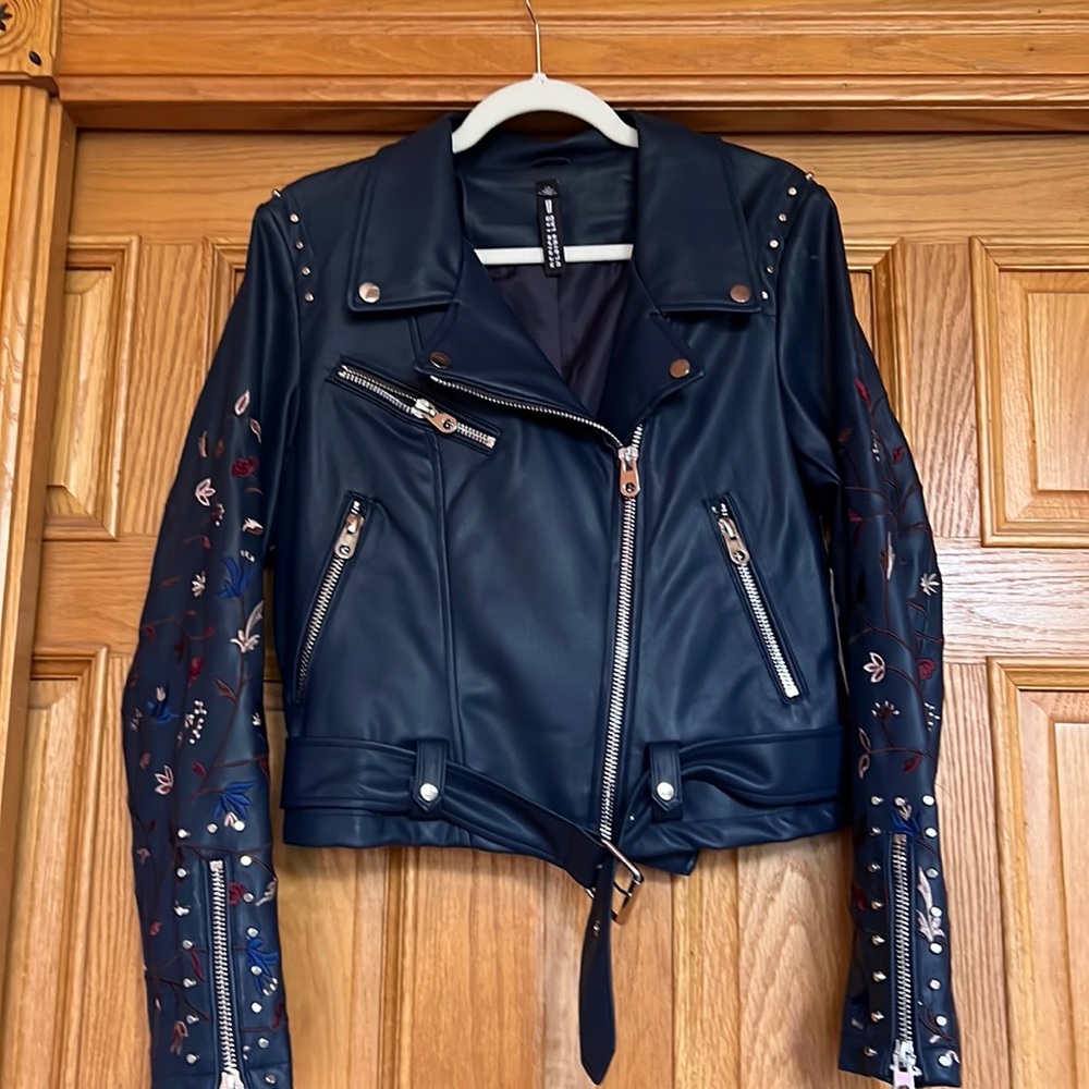 Gorgeous detailed faux leather jacket